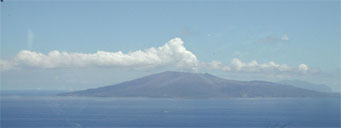 三宅島全景