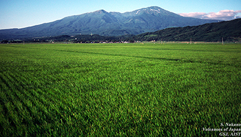 東北・山形県の活火山