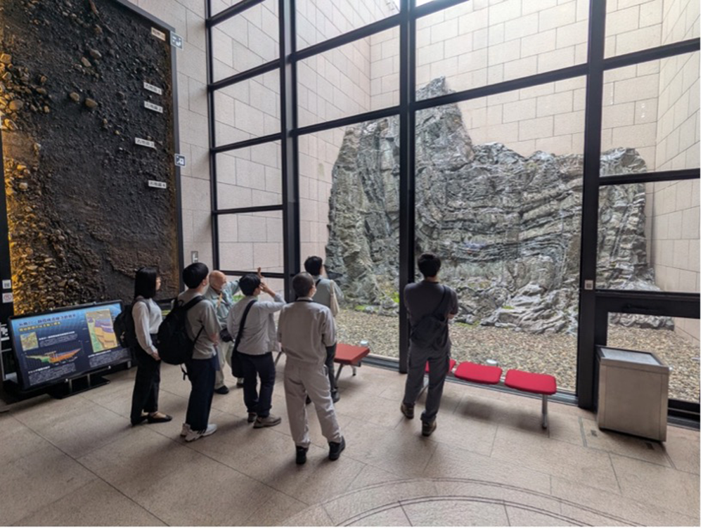 地質標本館の見学